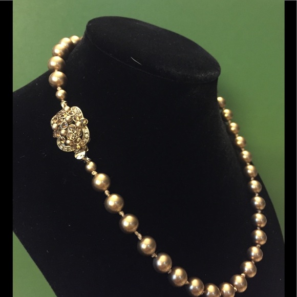Carolee Jewelry - Carolee Gold/Bronze Pearls 16”